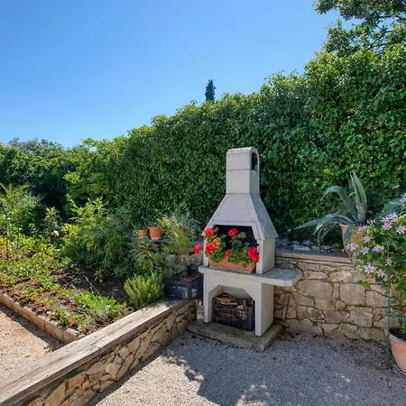 Apartamento With Parking Space Pirovac, Sibenik - 20011