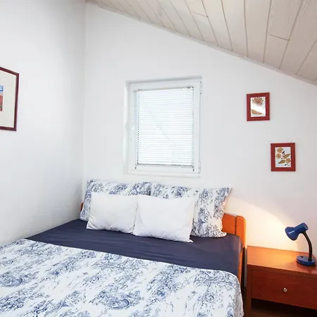 Apartamento With Parking Space Pirovac, Sibenik - 20011 *