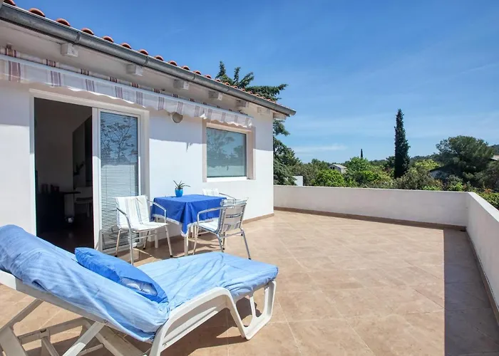 Apartament With Parking Space Pirovac, Sibenik - 20011 Pirovac