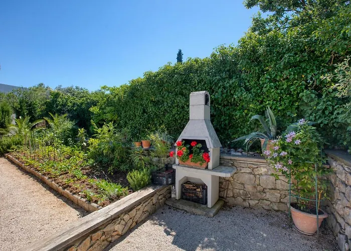 Apartament With Parking Space Pirovac, Sibenik - 20011