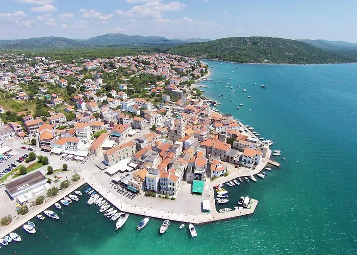 With Parking Space Pirovac, Sibenik - 20011 Appartement *